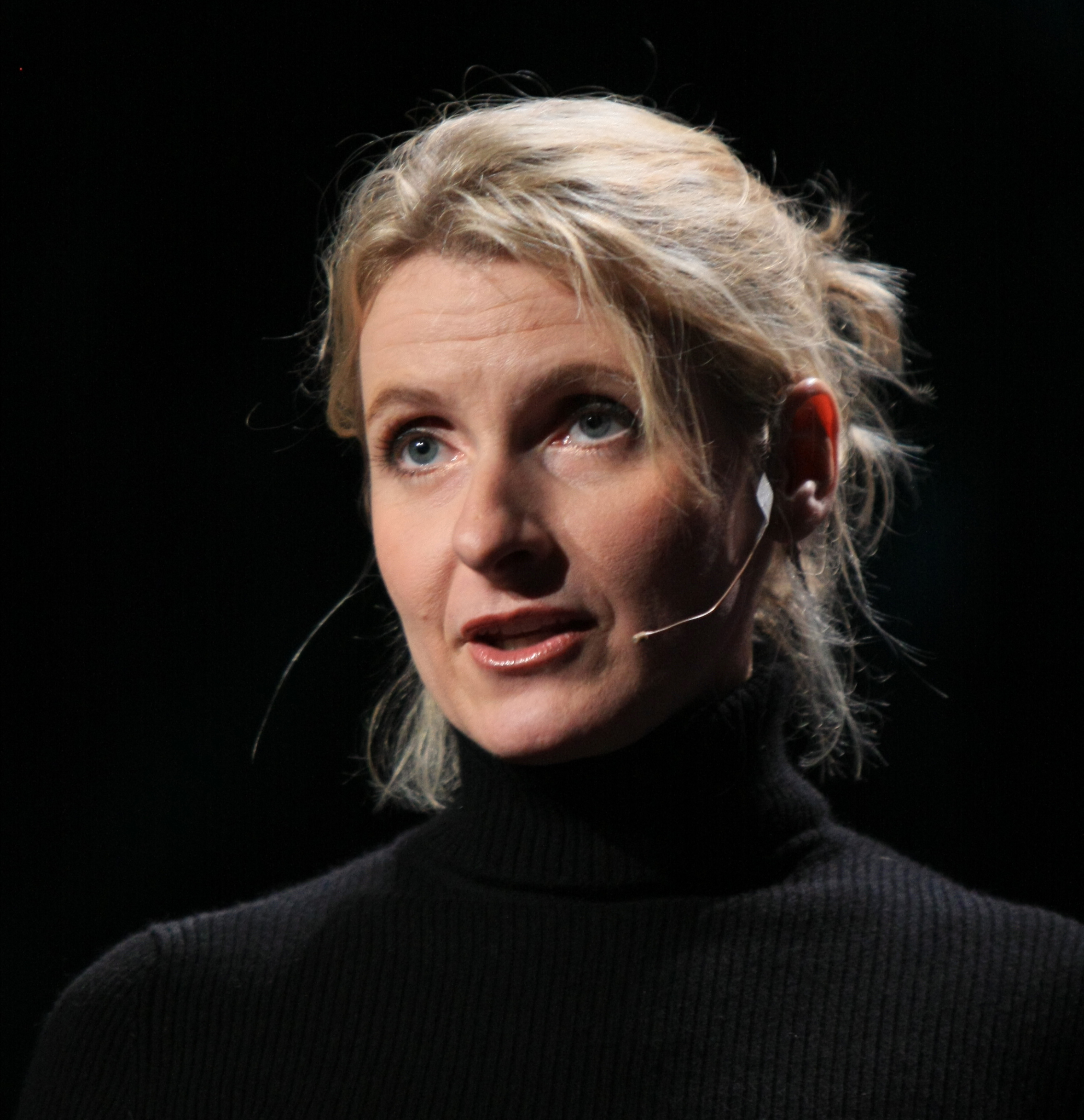 headshot of Elizabeth Gilbert